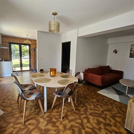 Appartement F3 Meuble Et Equipe Saint-Cyprien  Dış mekan fotoğraf
