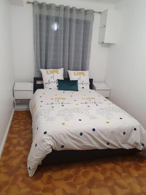 Appartement F3 Meuble Et Equipe Saint-Cyprien  Dış mekan fotoğraf